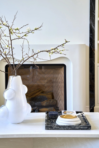 Удивительные узоры и смелые краски наполнили жизнью этот семейный дом в майами Удивительные узоры и смелые краски наполнили жизнью этот семейный дом в майами