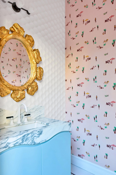 Удивительные узоры и смелые краски наполнили жизнью этот семейный дом в майами Удивительные узоры и смелые краски наполнили жизнью этот семейный дом в майами