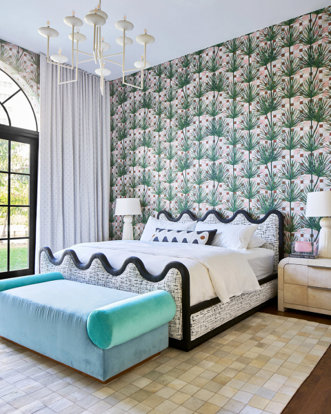 Удивительные узоры и смелые краски наполнили жизнью этот семейный дом в майами Удивительные узоры и смелые краски наполнили жизнью этот семейный дом в майами