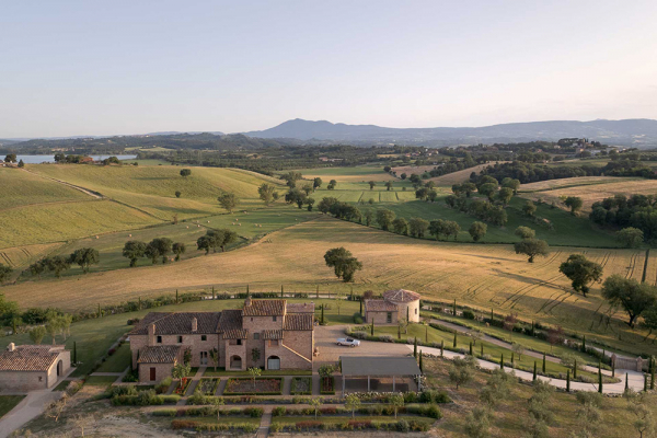 Восхитительная реконструкция старинной виллы в умбрии Восхитительная реконструкция старинной виллы в умбрии