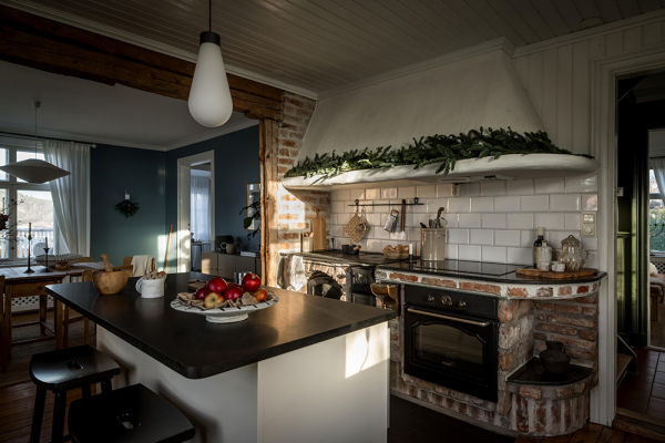 Зеленые интерьеры и нотки зимнего декора: шведская дача 1910 года Зеленые интерьеры и нотки зимнего декора: шведская дача 1910 года