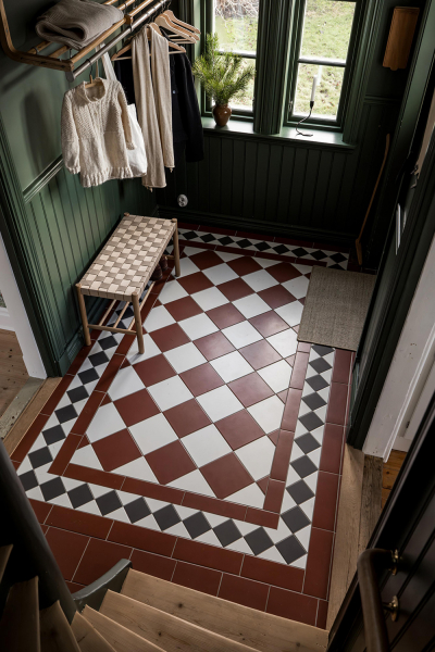 Зеленые интерьеры и нотки зимнего декора: шведская дача 1910 года Зеленые интерьеры и нотки зимнего декора: шведская дача 1910 года